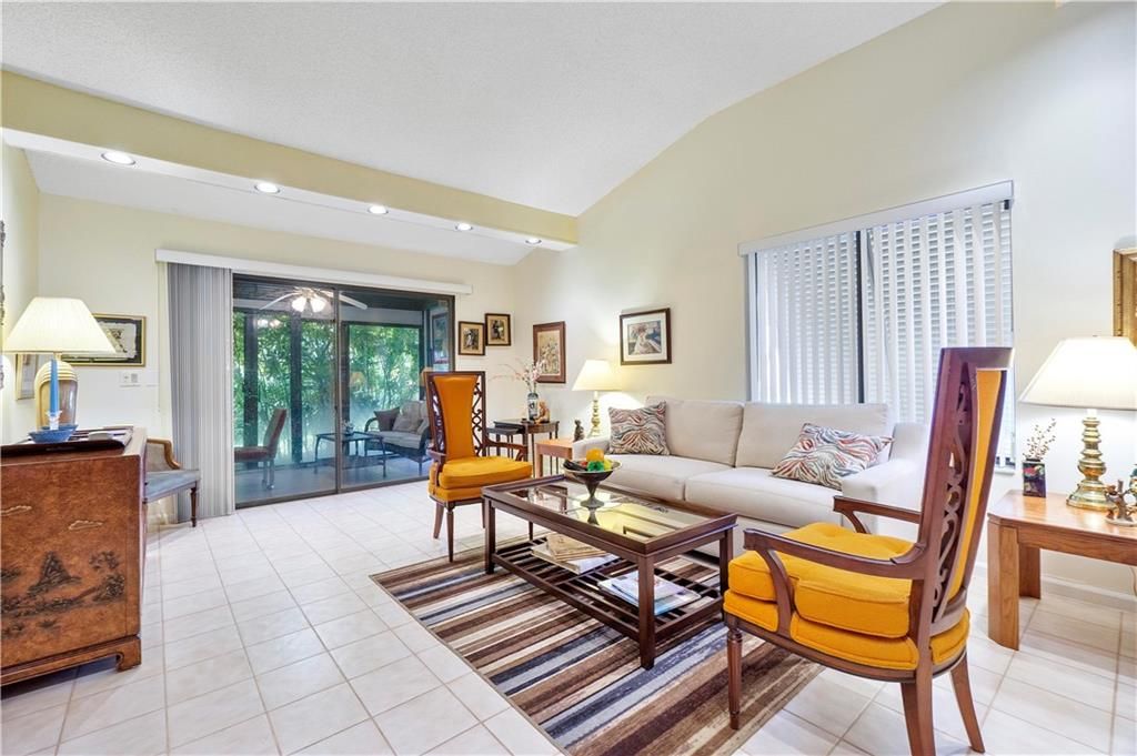 Photo of 5135 PINE #5135, Boynton Beach, FL 33437 (MLS # F10299577)
