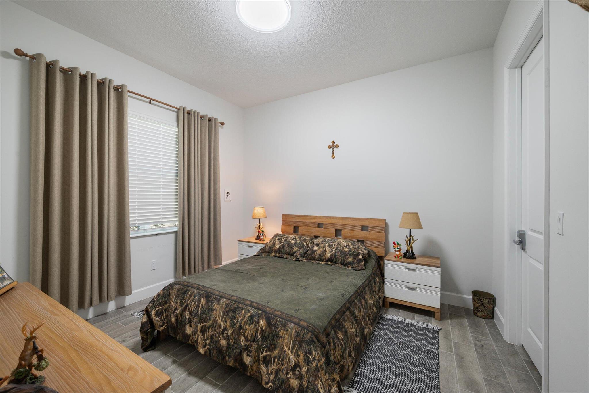 GROVES OF WESTLAKE PHASE - Residential