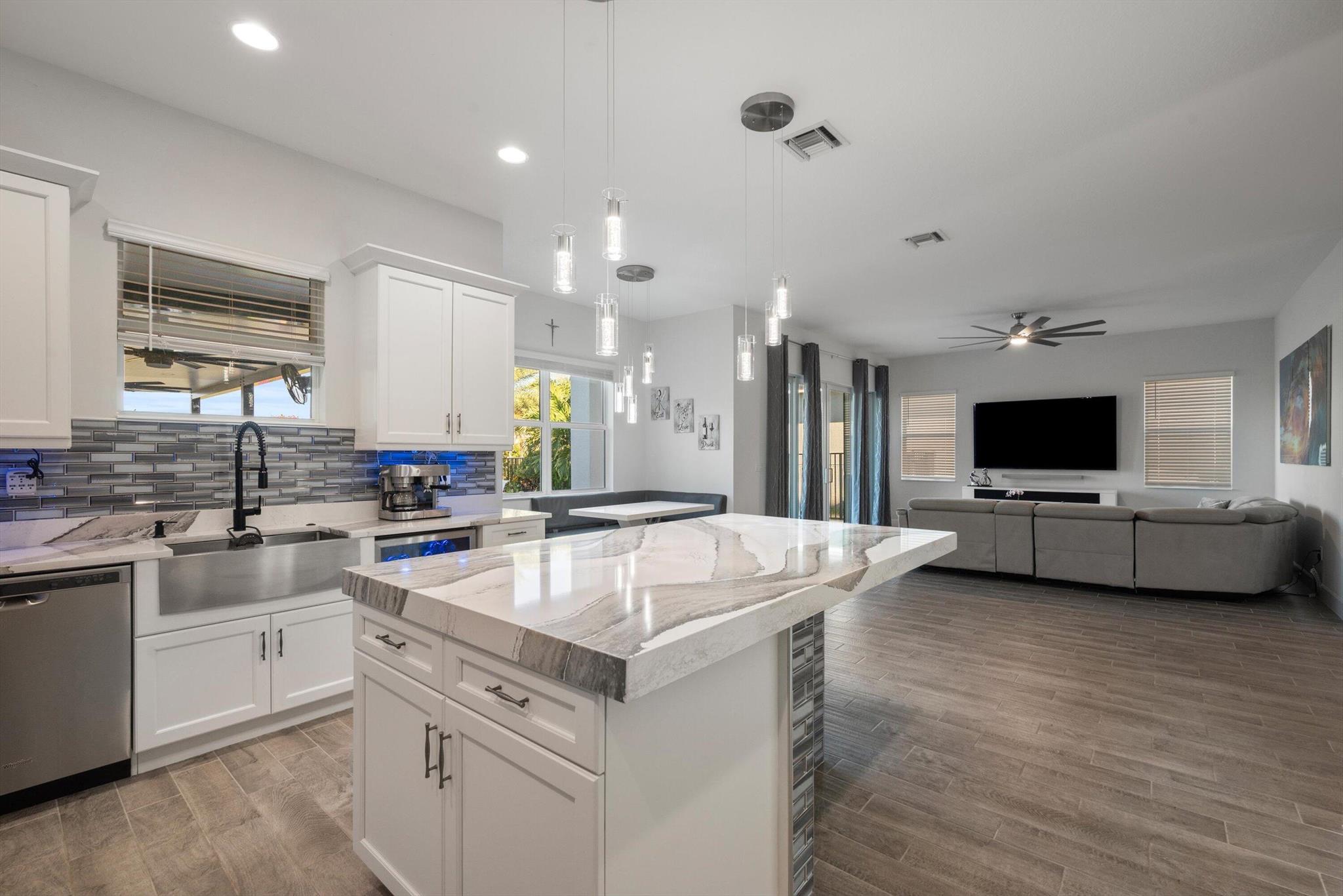 GROVES OF WESTLAKE PHASE - Residential