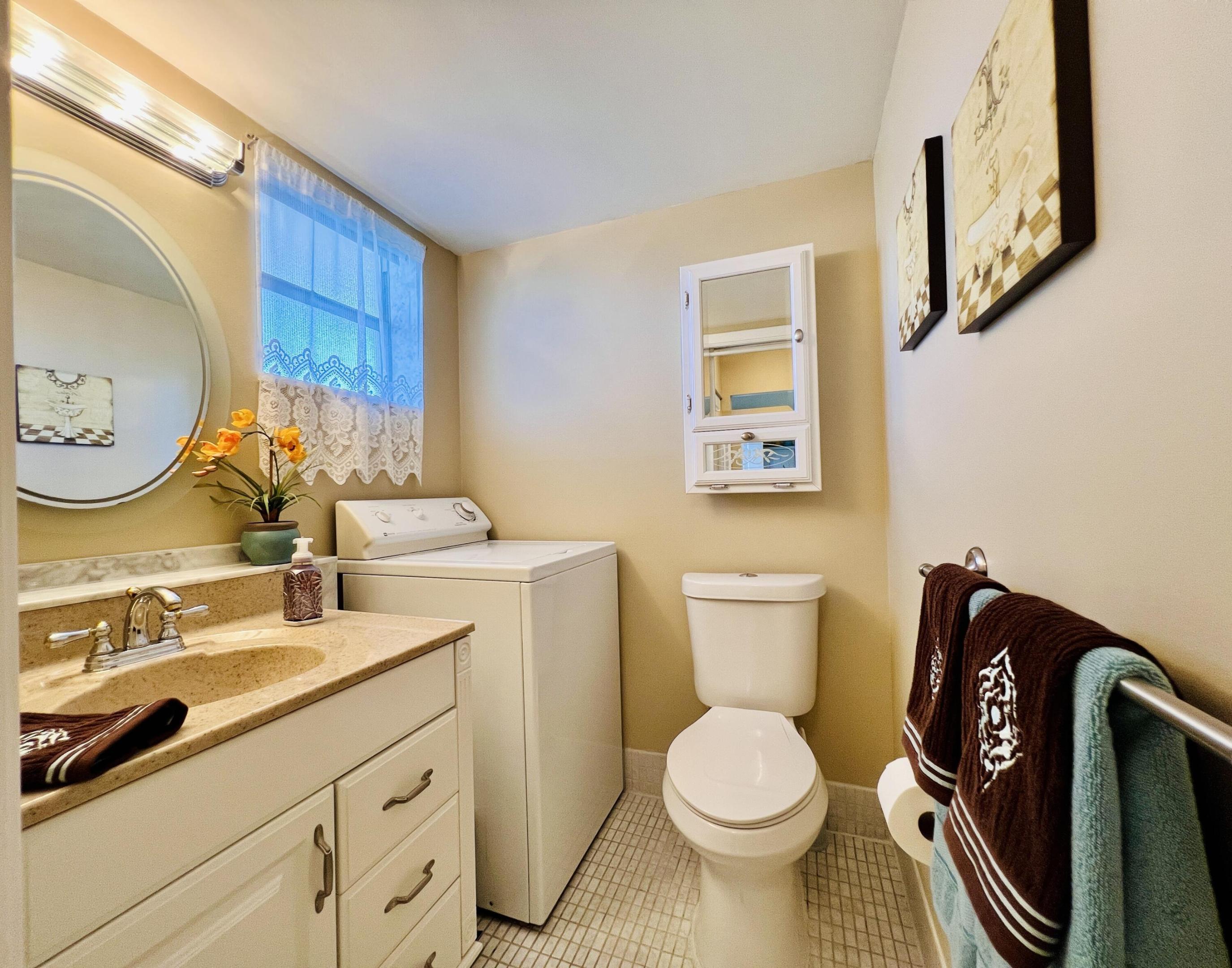 CENTURY VILLAGE -OXFORD CONDO - Residential