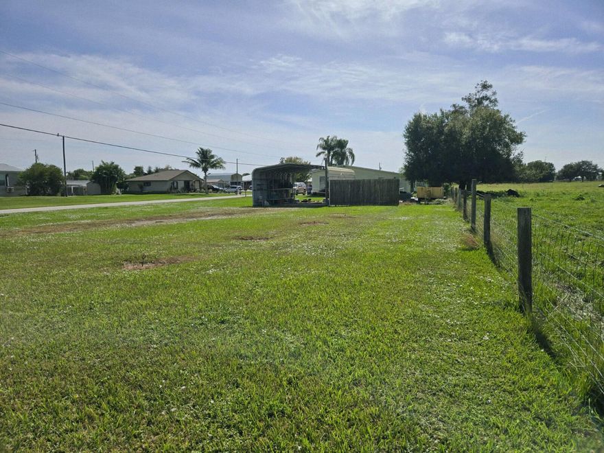 Lakeport/Moorehaven 1/4-acre (lot#2) just off Old Lakeport Rd. 28x20 carport on this parcel. Pasture fence runs along the backside of the lot. Owner also has lot #13 for sale at the same price (OK224712/RX11040841).