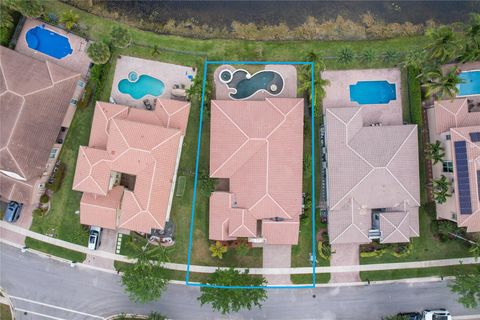 Single Family Residence in Parkland FL 7992 109th Ln Ln 46.jpg