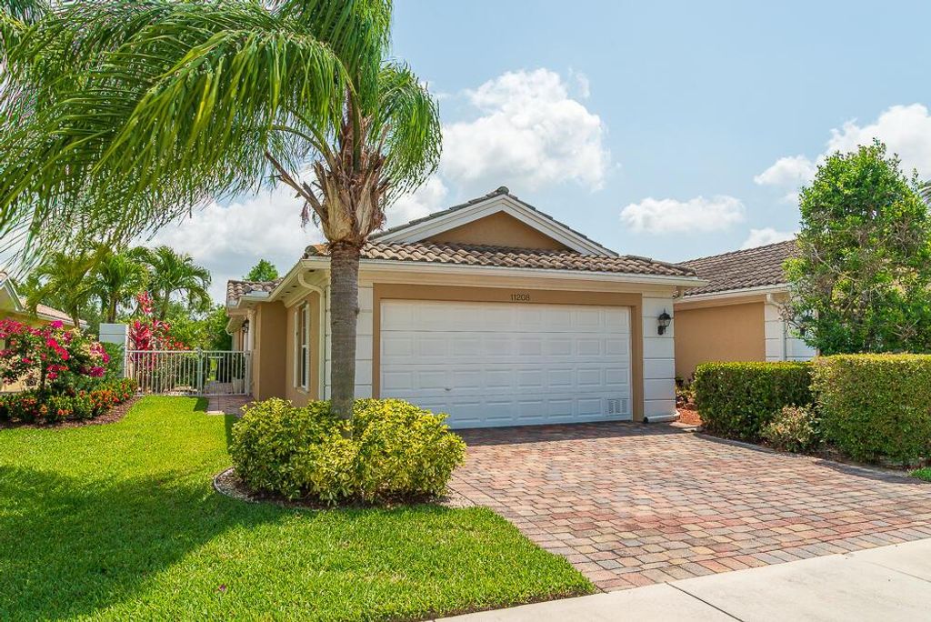 Photo of 11208 SW Pembroke Drive, Port Saint Lucie, FL 34987 (MLS # R10710936)