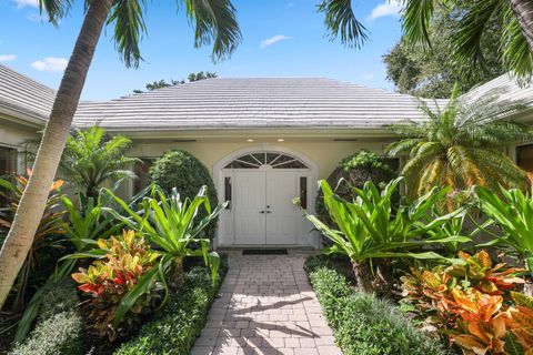 4 Country Road Village Of Golf FL 33436