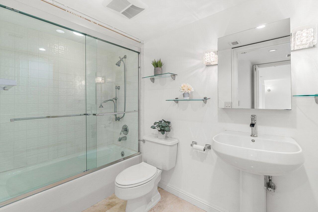 SEA RANCH CLUB OF BOCA - Residential Lease