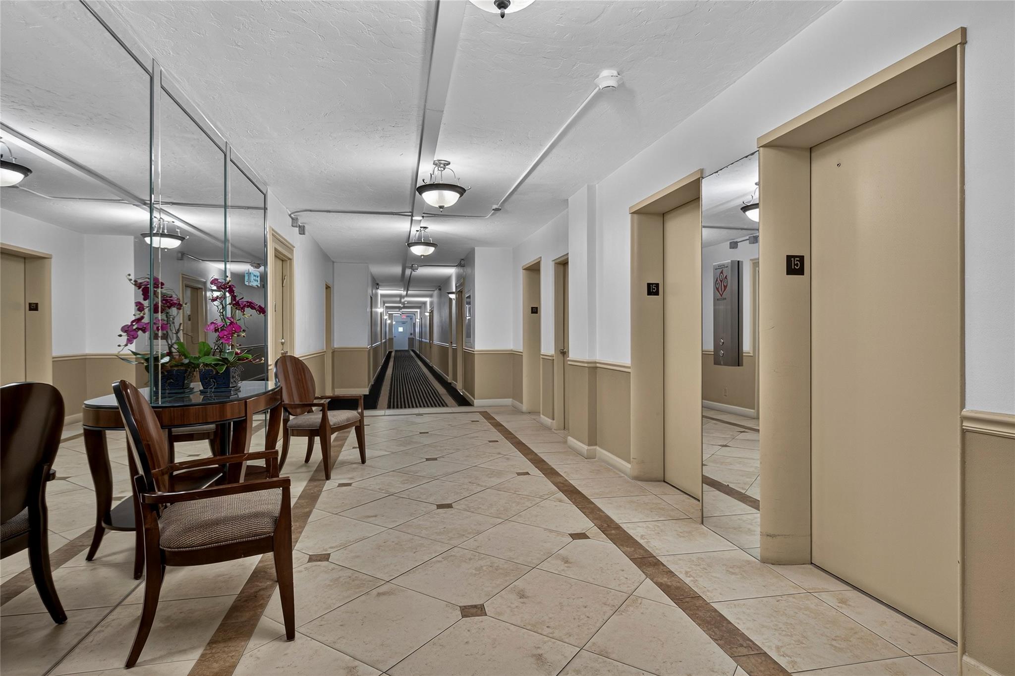 GALT TOWERS - Residential