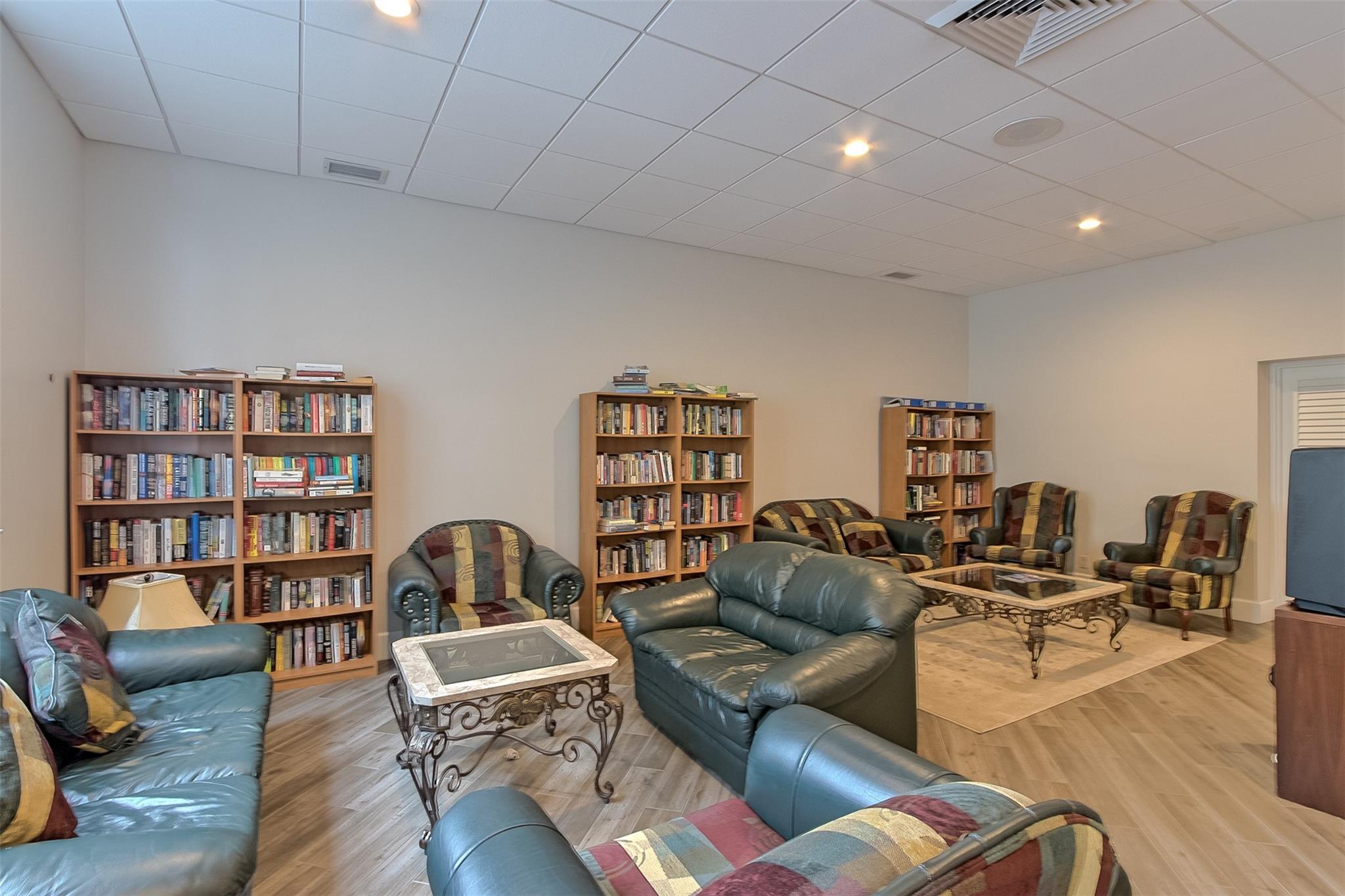 GALT TOWERS - Residential