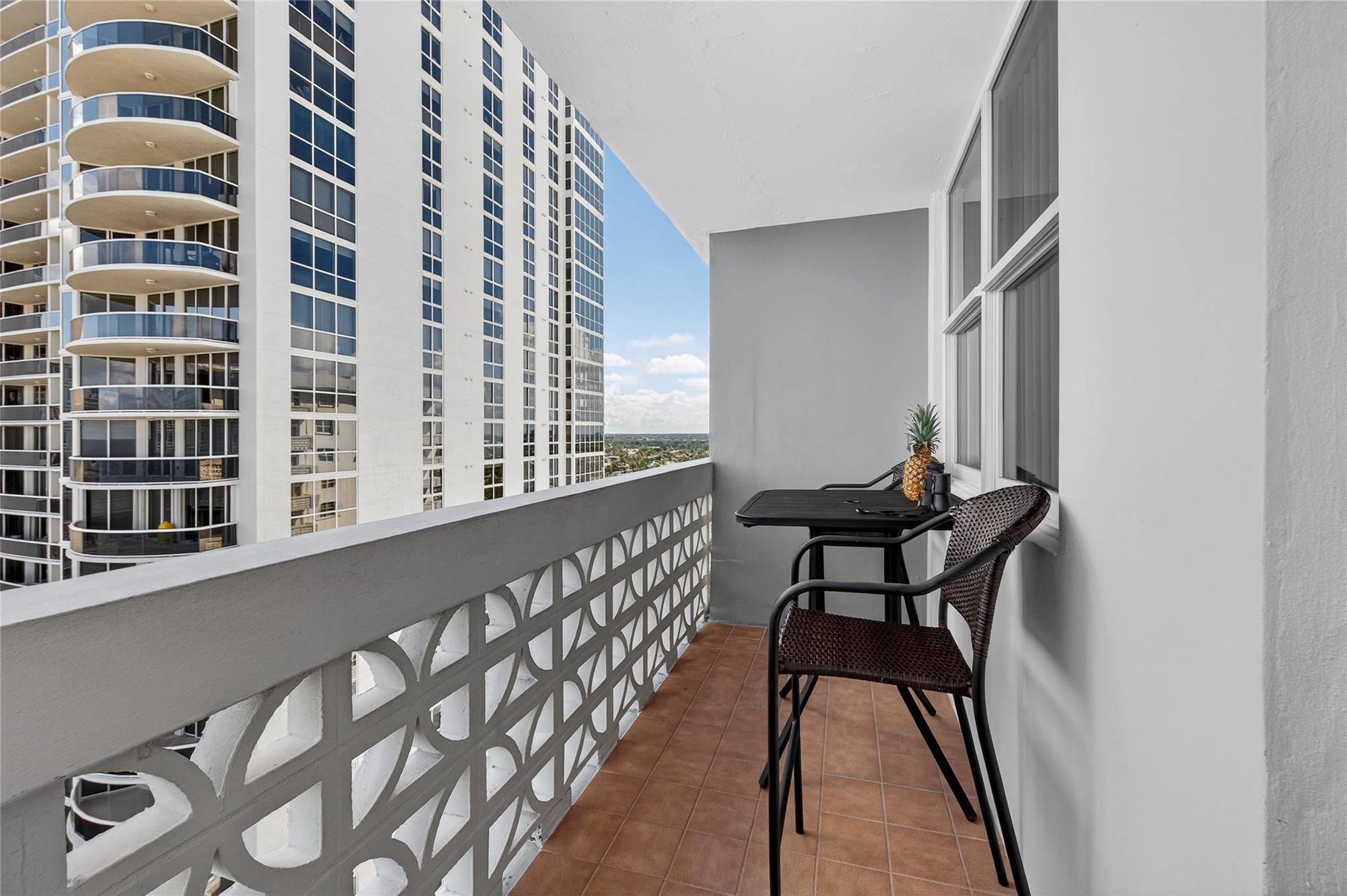 GALT TOWERS - Residential