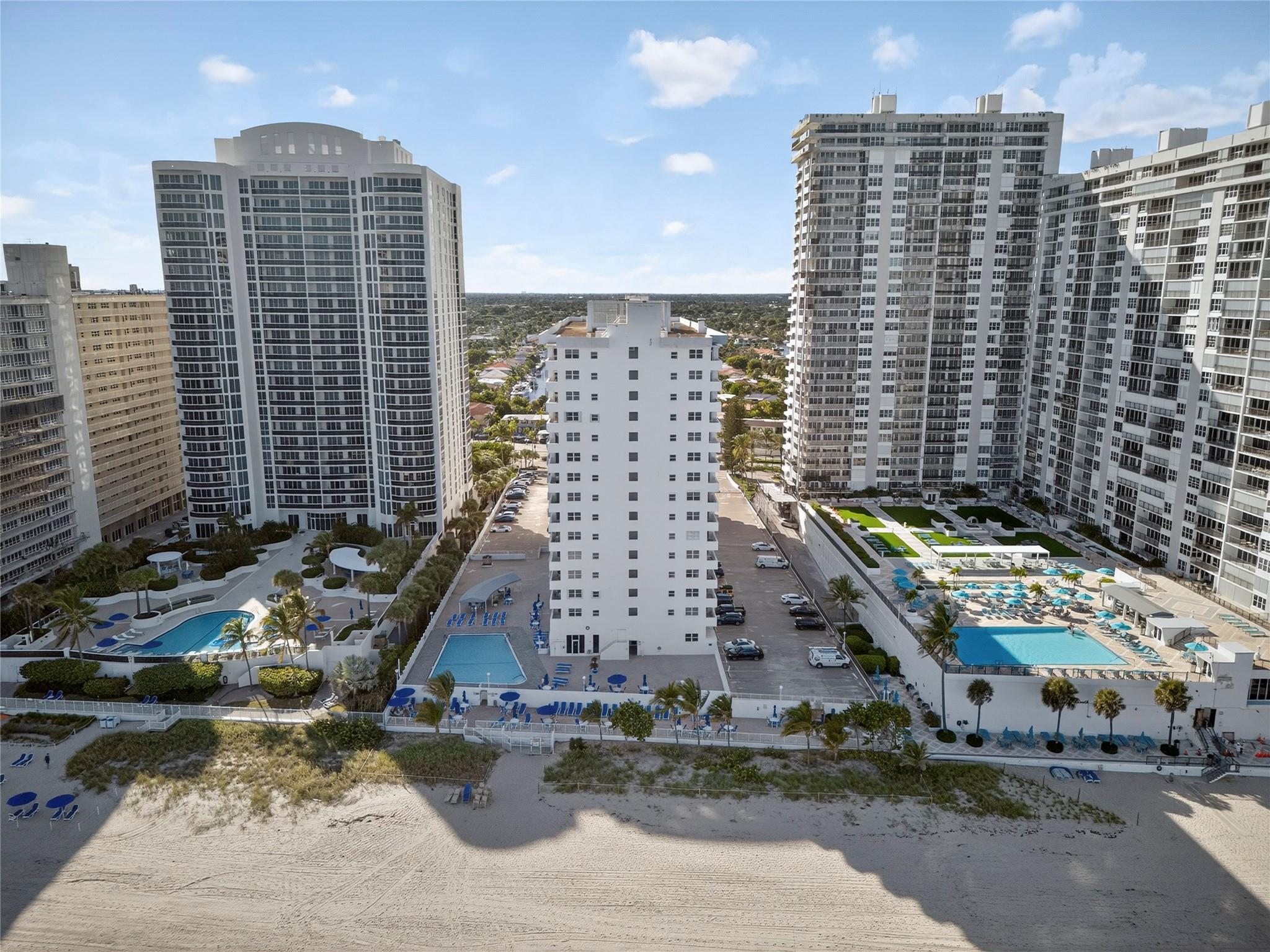 GALT TOWERS - Residential