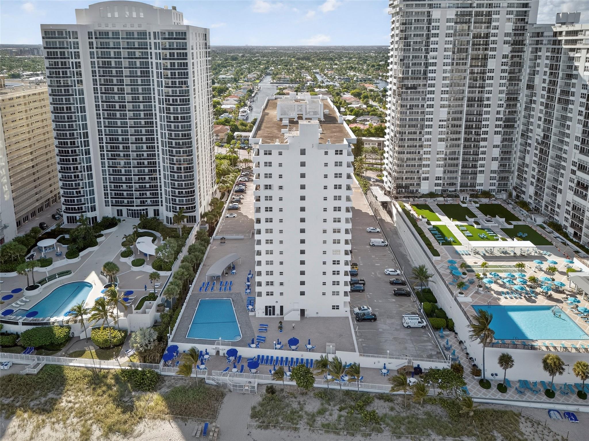 GALT TOWERS - Residential