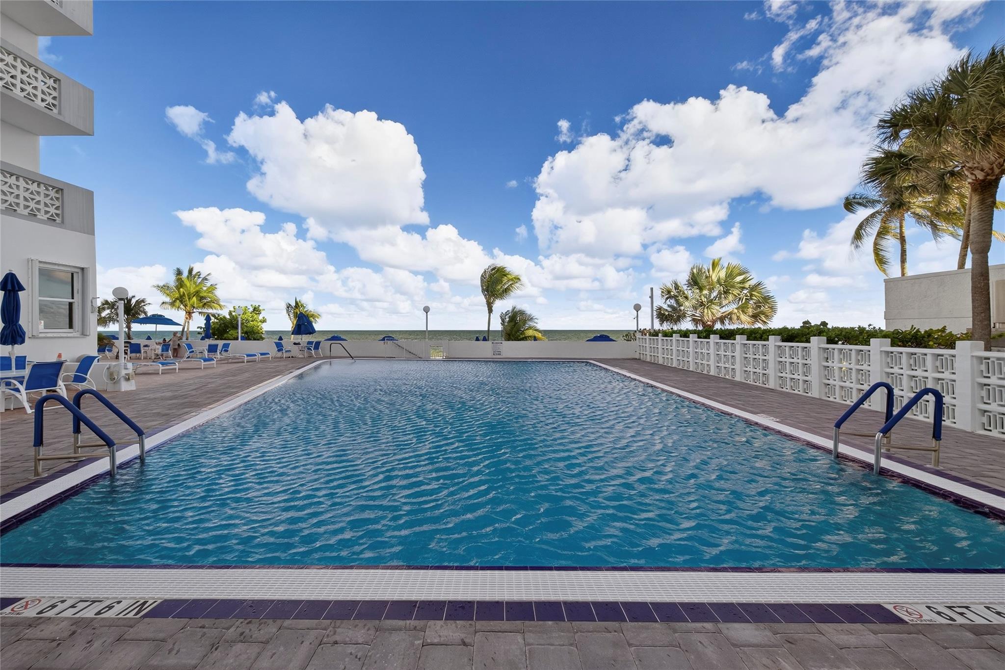 GALT TOWERS - Residential