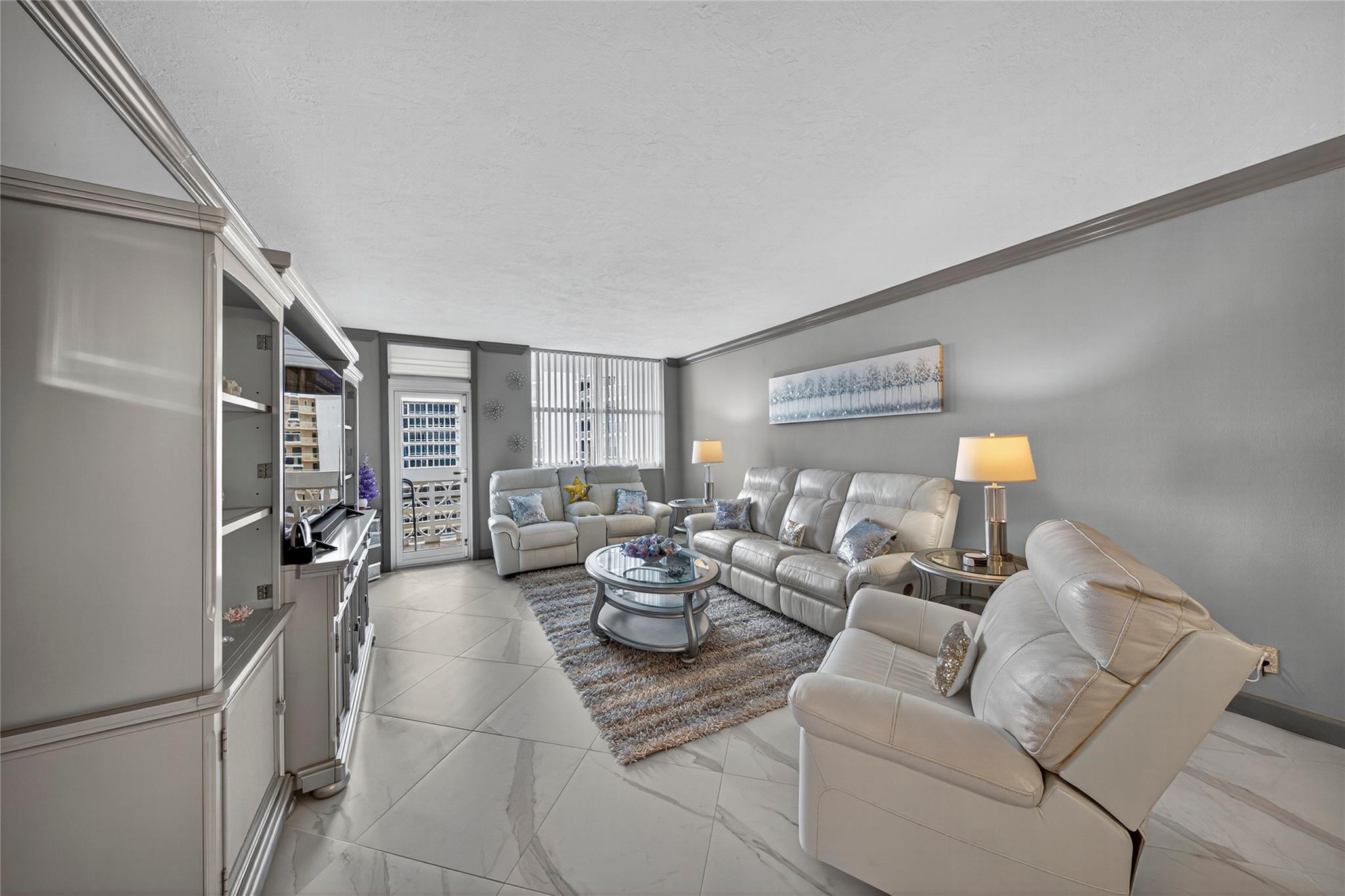 GALT TOWERS - Residential