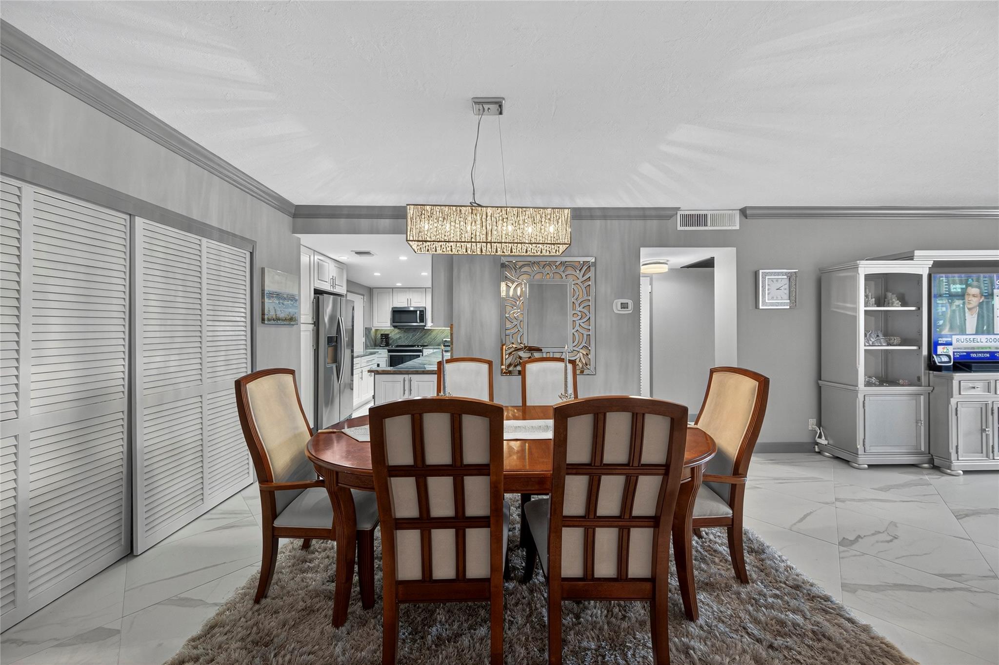 GALT TOWERS - Residential