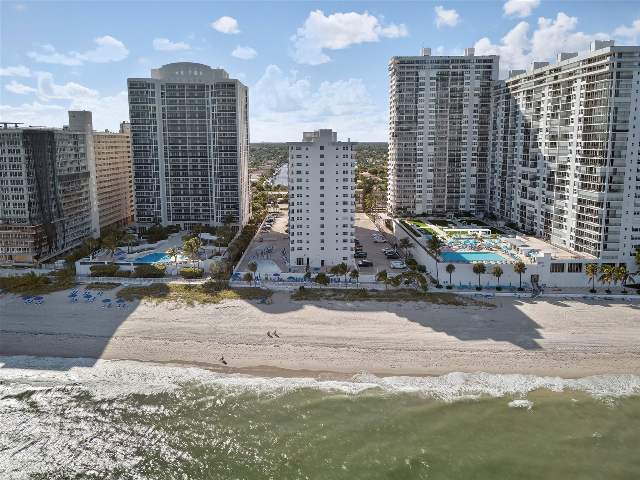 GALT TOWERS - Residential