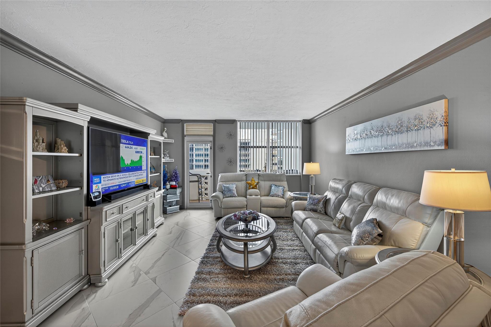 GALT TOWERS - Residential