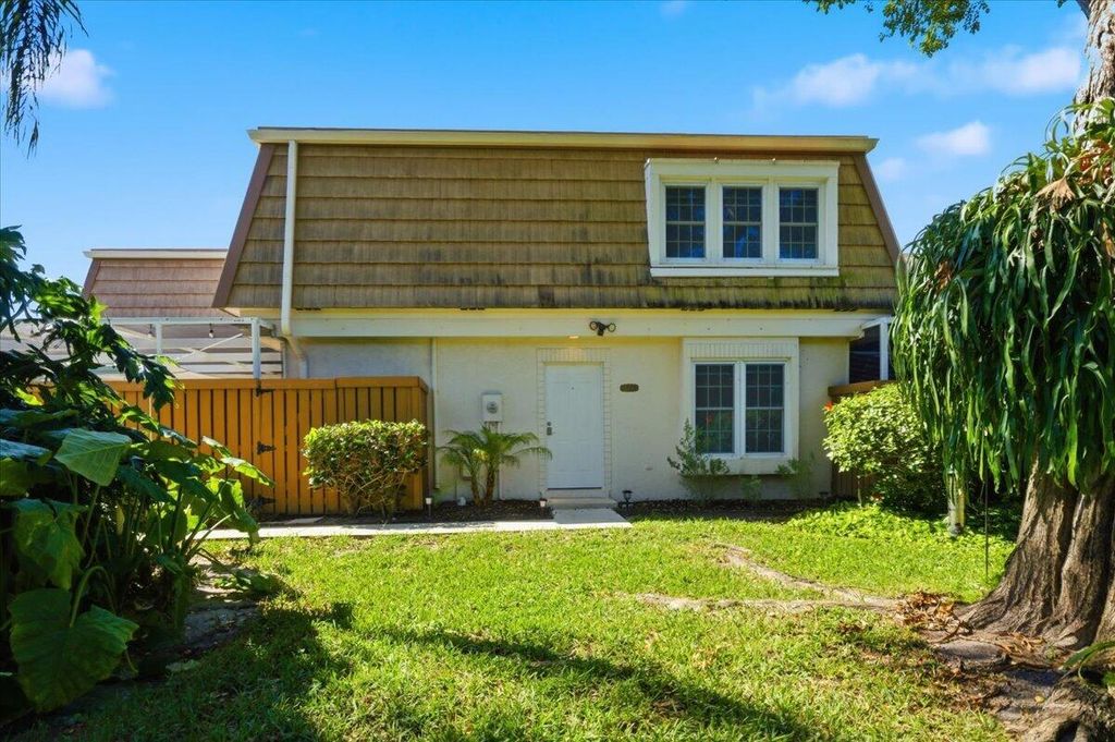 Photo of 11558 Winchester Drive, Palm Beach Gardens, FL 33410 (MLS # R11138338)