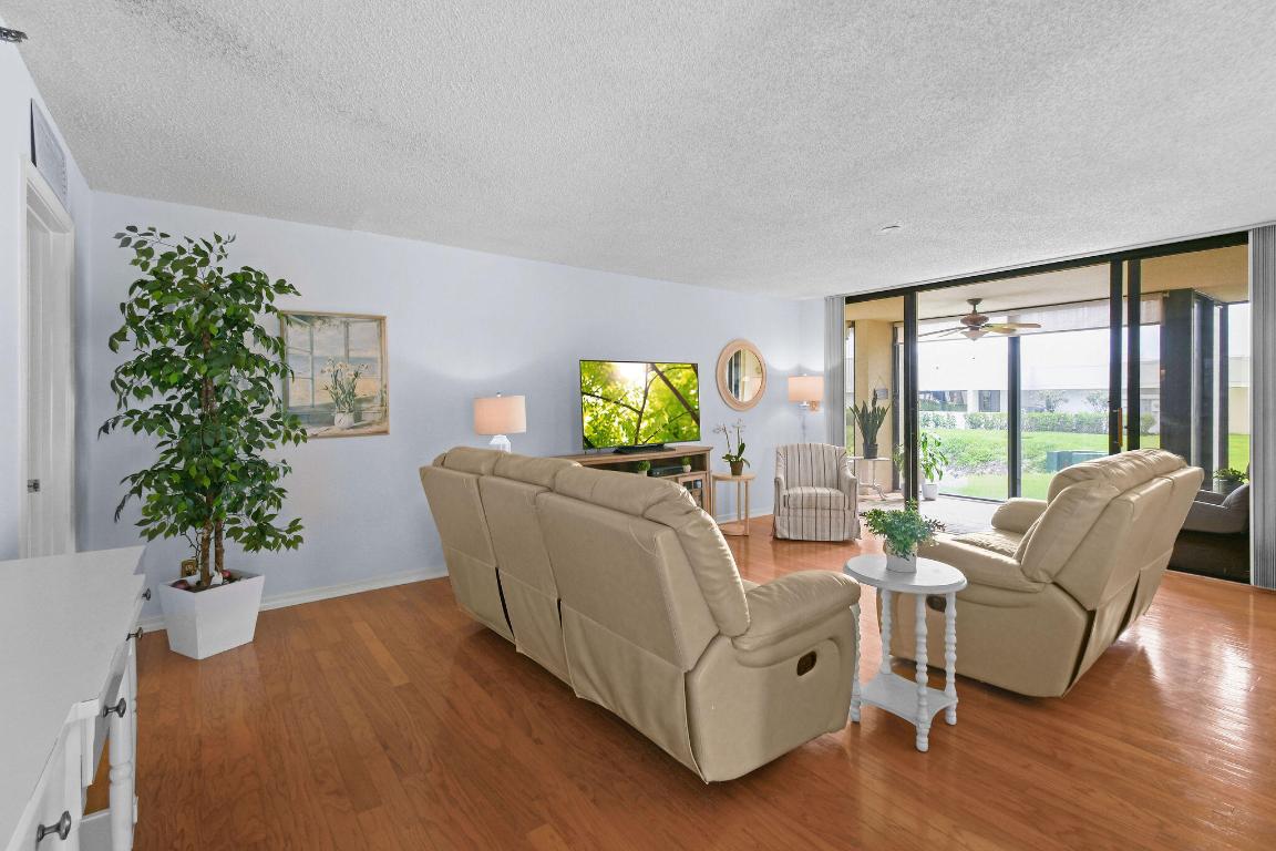 SANDPOINTE BAY CONDO - Residential