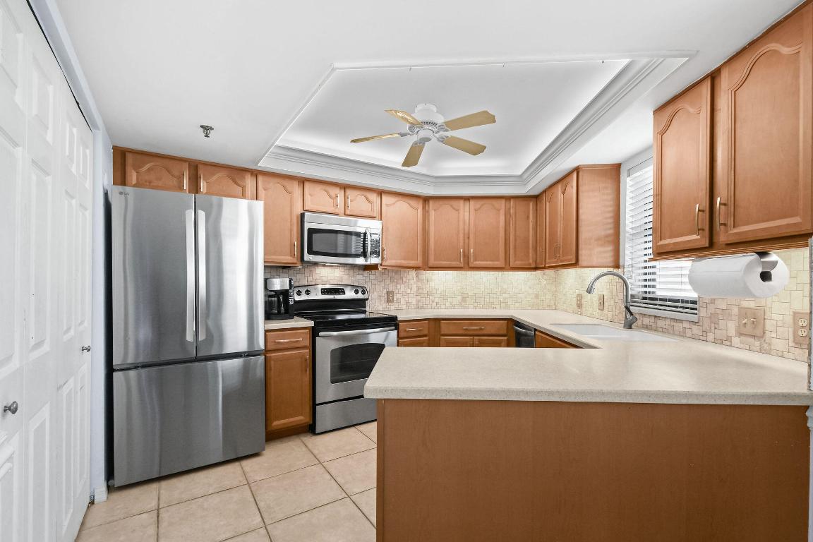 SANDPOINTE BAY CONDO - Residential