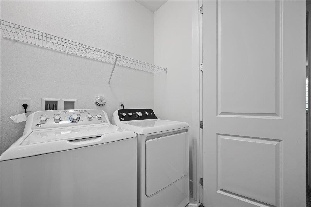 ALTON NEIGHBORHOOD - Residential