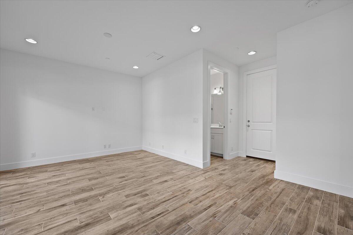 ALTON NEIGHBORHOOD - Residential