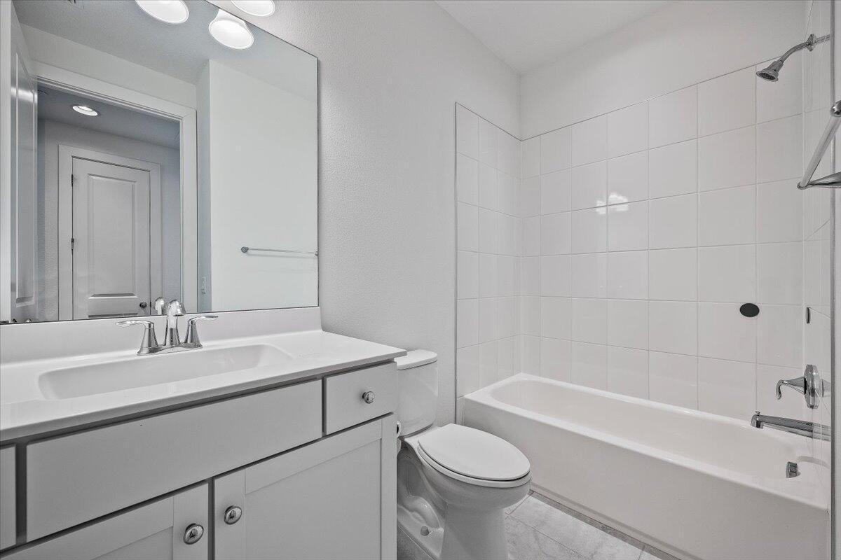 ALTON NEIGHBORHOOD - Residential