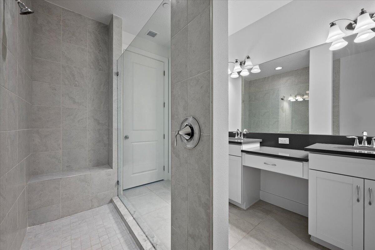 ALTON NEIGHBORHOOD - Residential