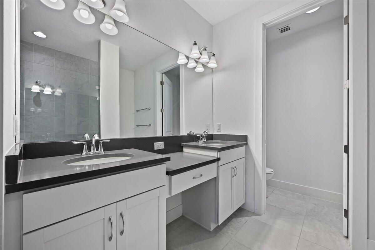 ALTON NEIGHBORHOOD - Residential