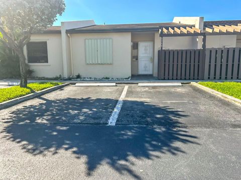 9248 NW 18th St Pembroke Pines FL 33024