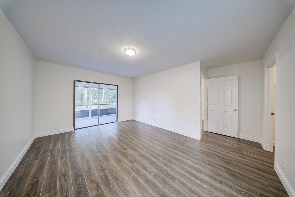 SUGAR POND MANOR OF WELLINGTON - Residential