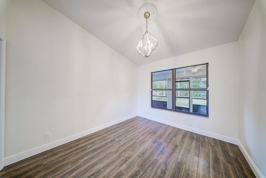 SUGAR POND MANOR OF WELLINGTON - Residential