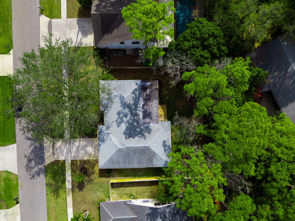 SUGAR POND MANOR OF WELLINGTON - Residential