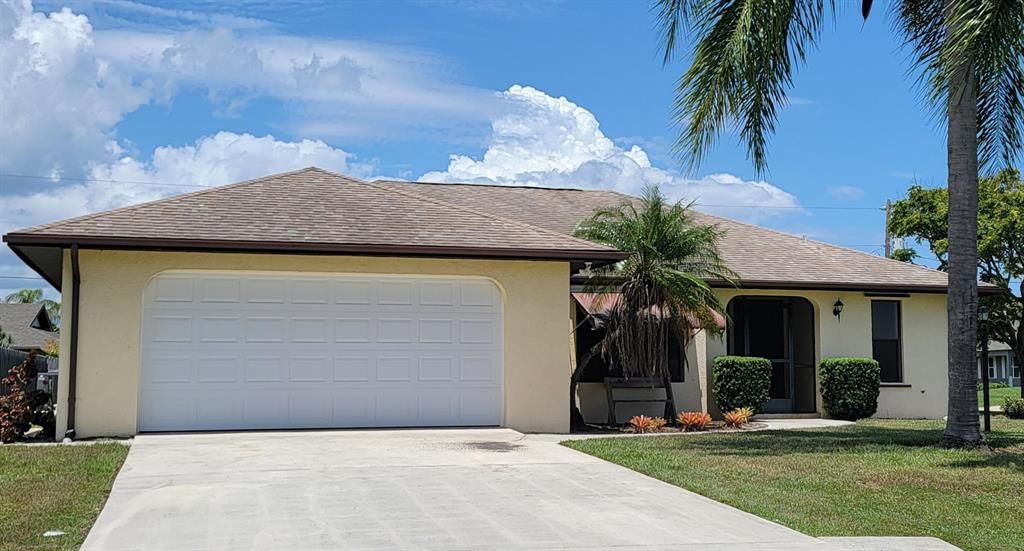 Photo of 1497 SE Merion Court, Port Saint Lucie, FL 34952 (MLS # R10827293)