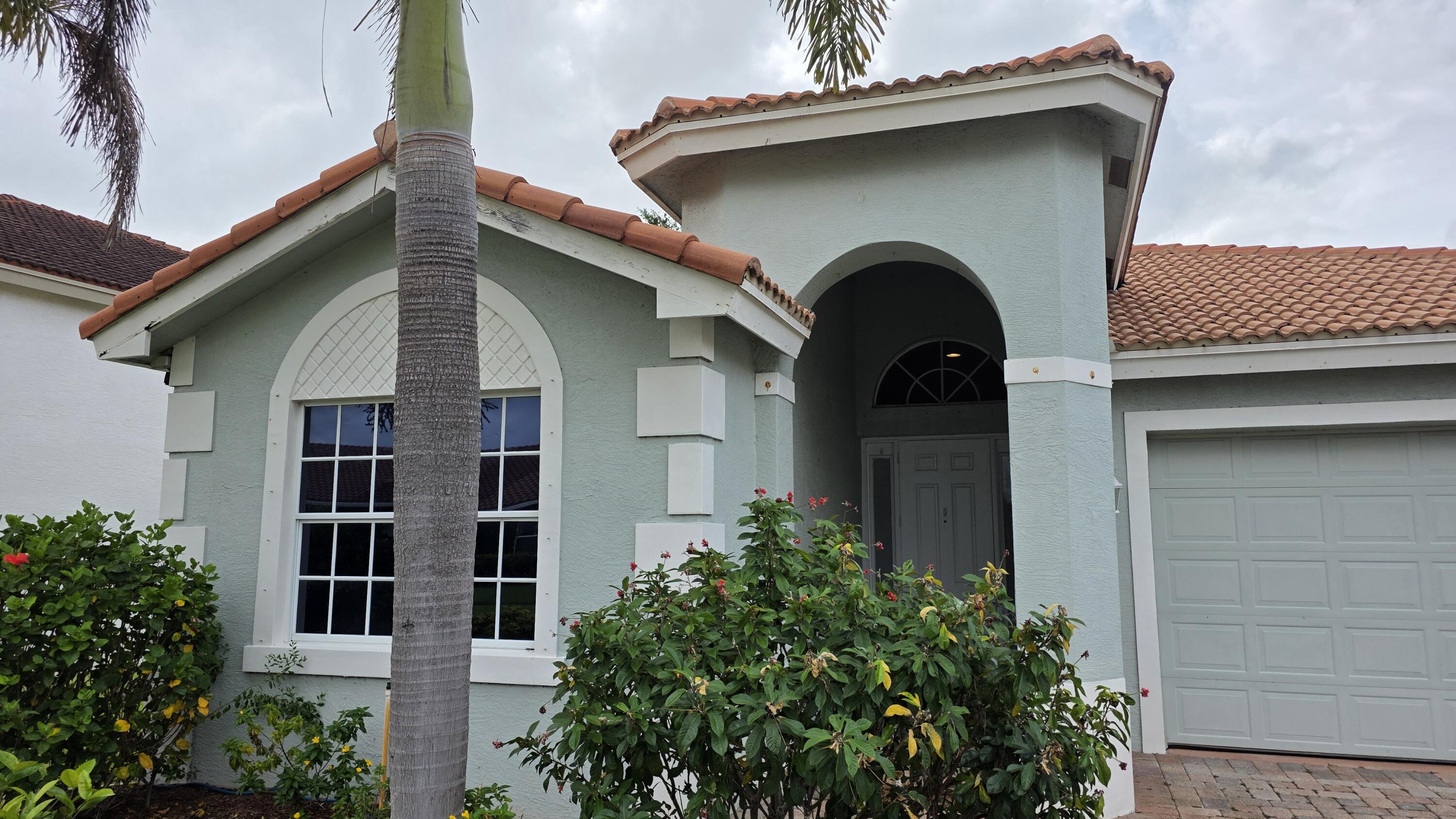 2264 SW Newport Isles Boulevard
