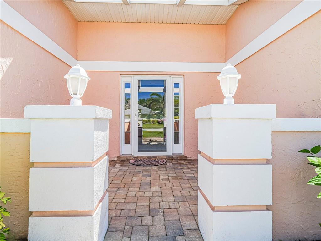 GARDEN HOMES AT GROVE ISLE - Residential