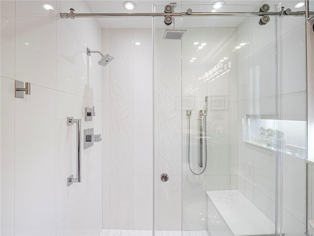 GARDEN HOMES AT GROVE ISLE - Residential