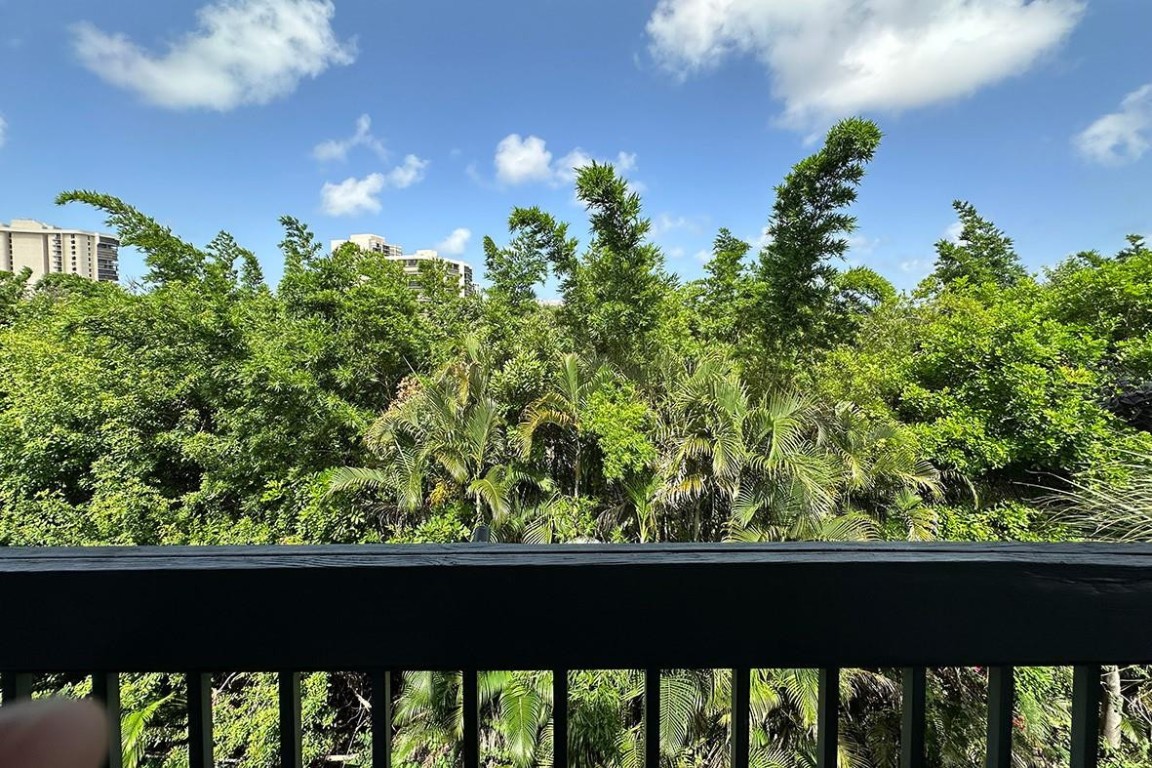 Presidential Golfview - Residential Lease