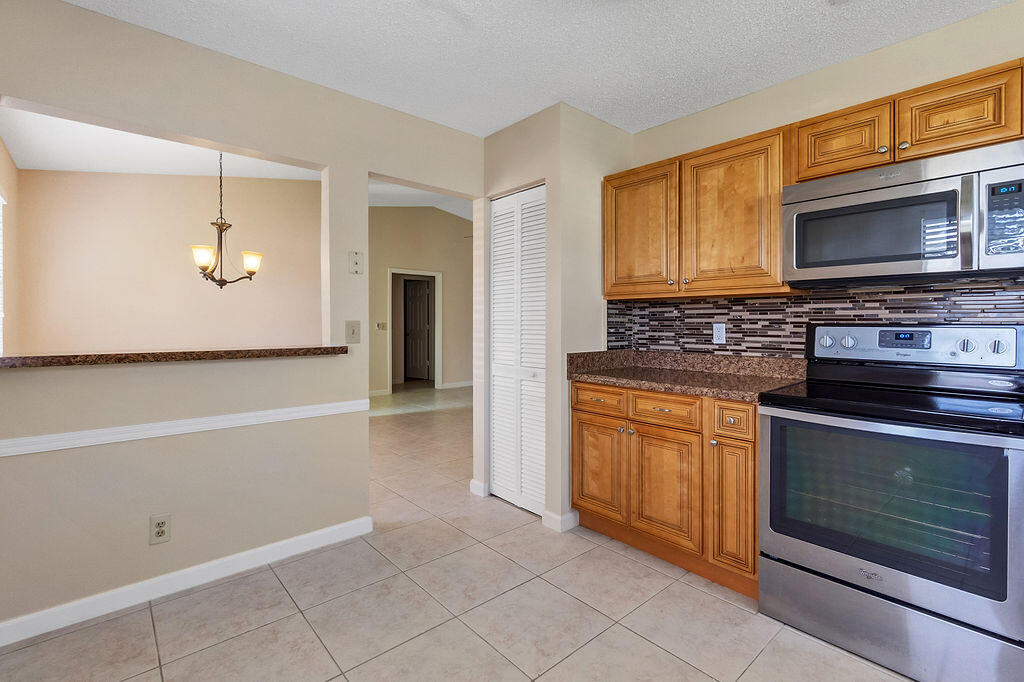 JUPITER VILLAGE PH V - Residential