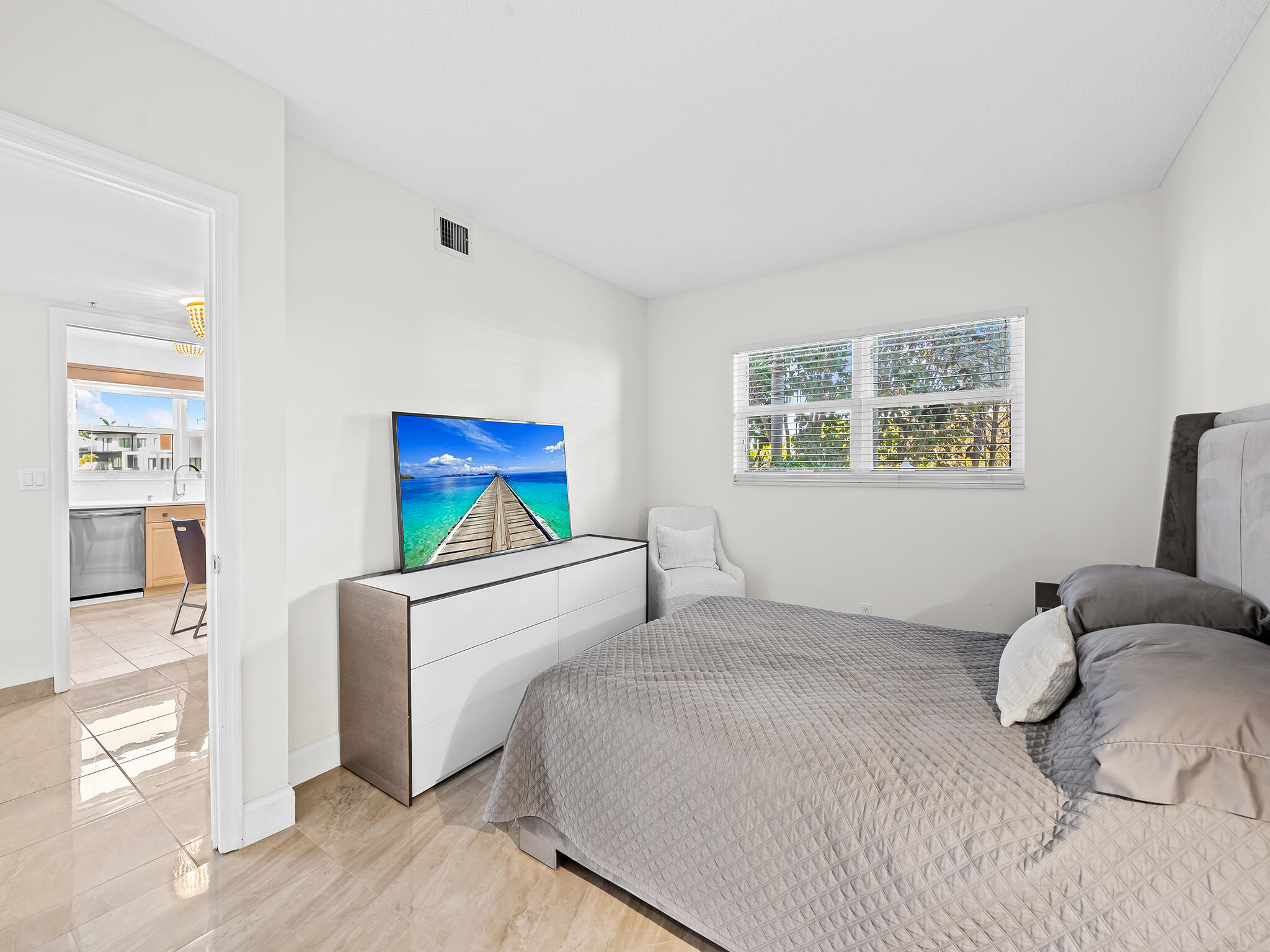 SEAGATE OF HIGHLAND CONDO - Residential Lease