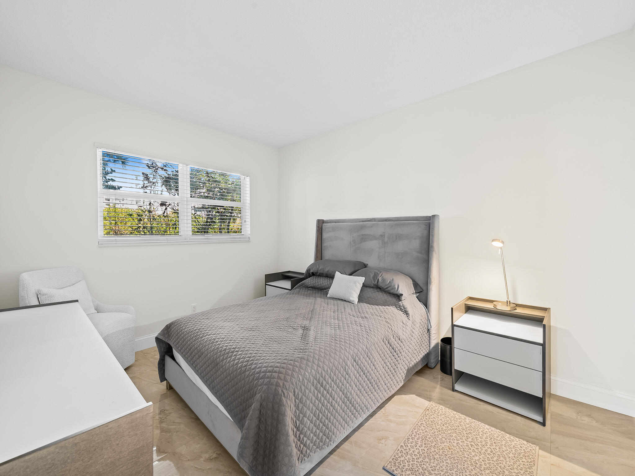 SEAGATE OF HIGHLAND CONDO - Residential Lease