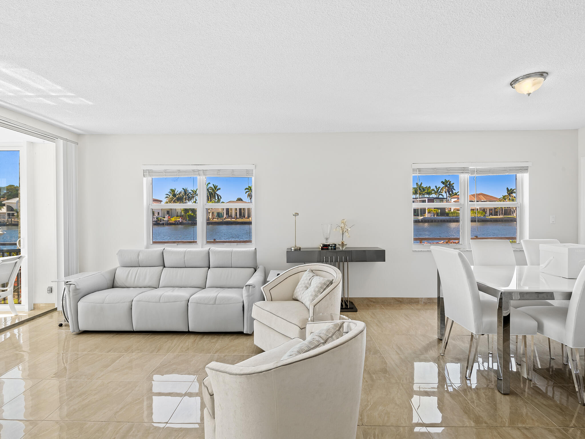 SEAGATE OF HIGHLAND CONDO - Residential Lease