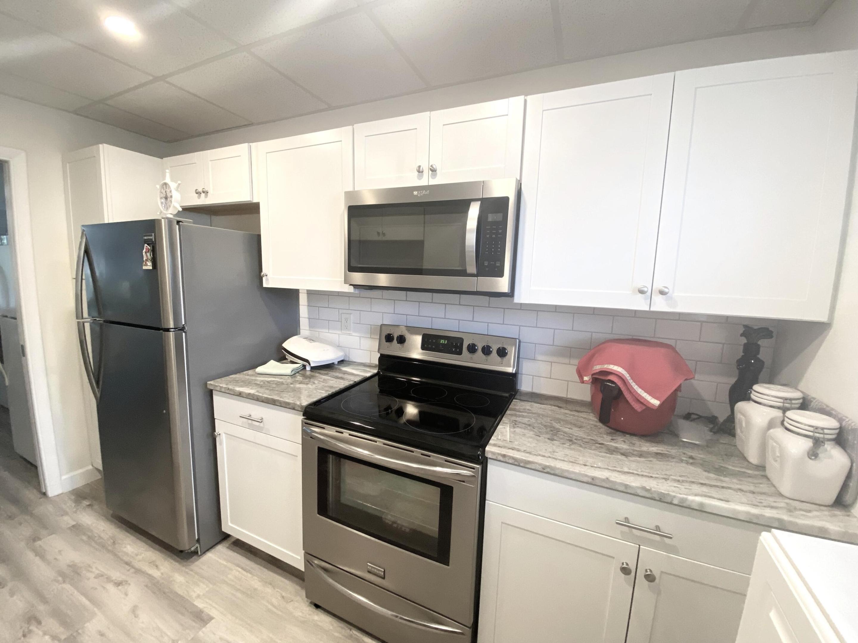 SABAL PINE - Residential