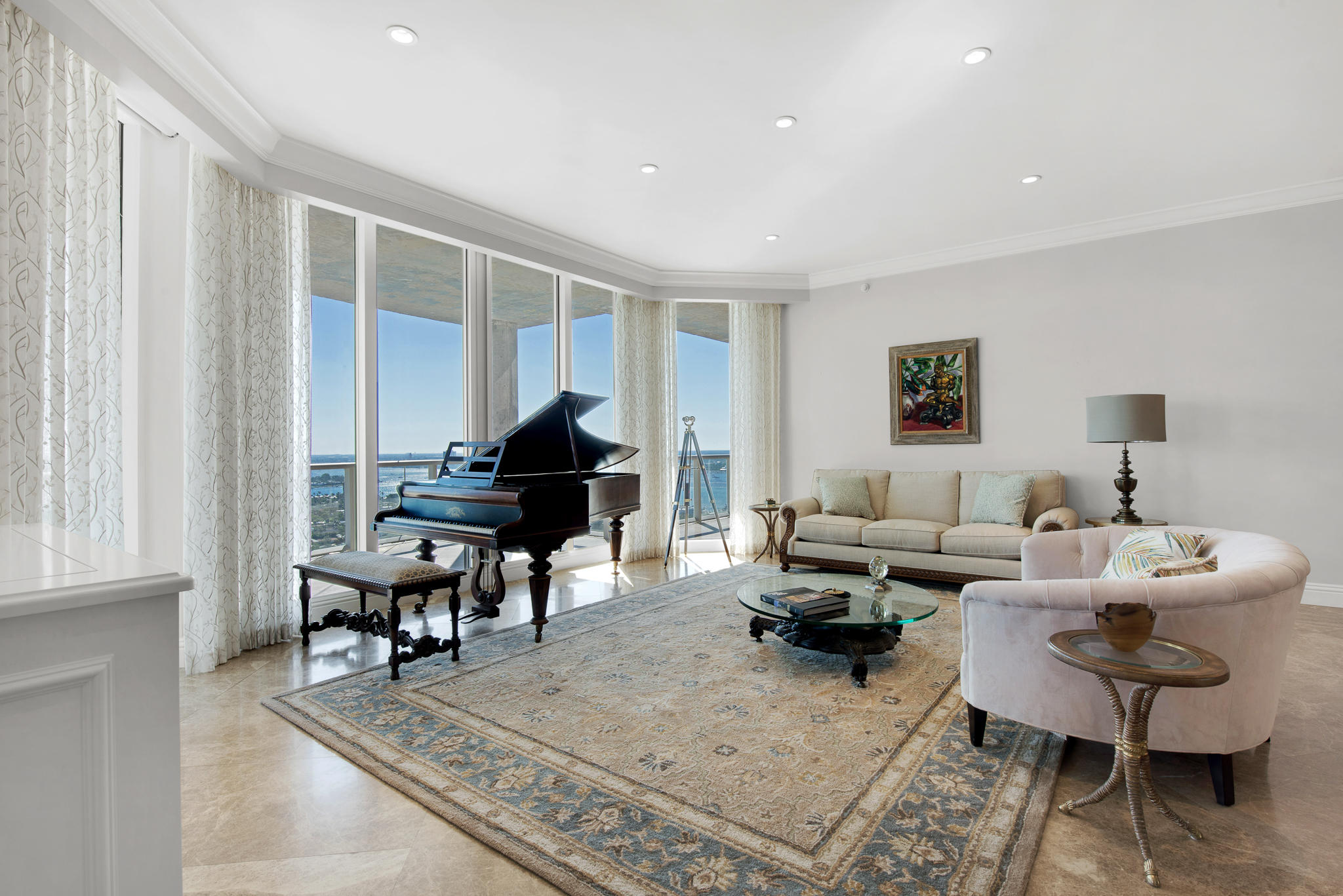 RITZ CARLTON RESIDENCE - Residential