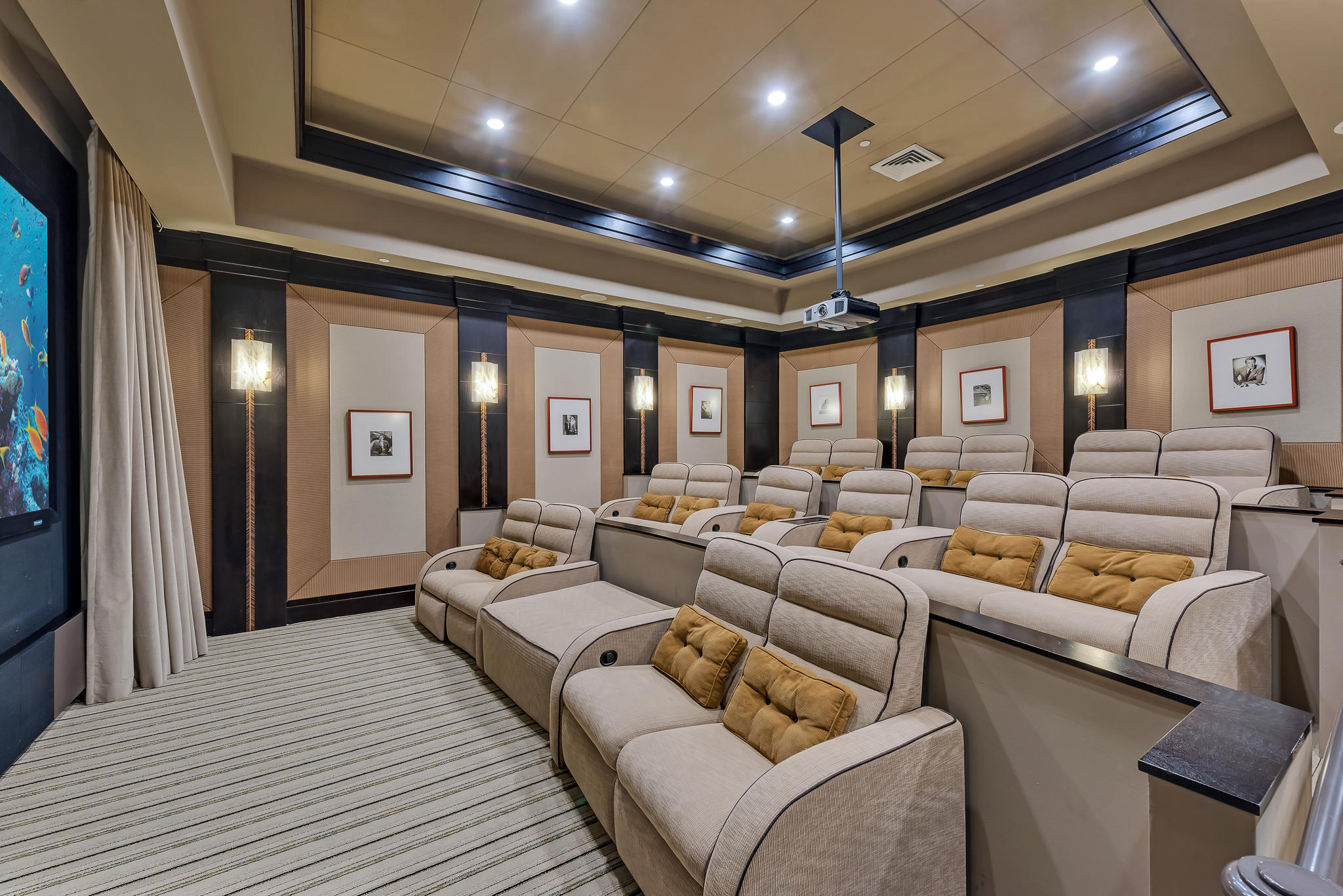 RITZ CARLTON RESIDENCE - Residential