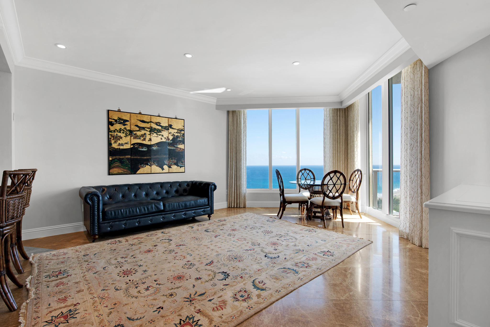 RITZ CARLTON RESIDENCE - Residential