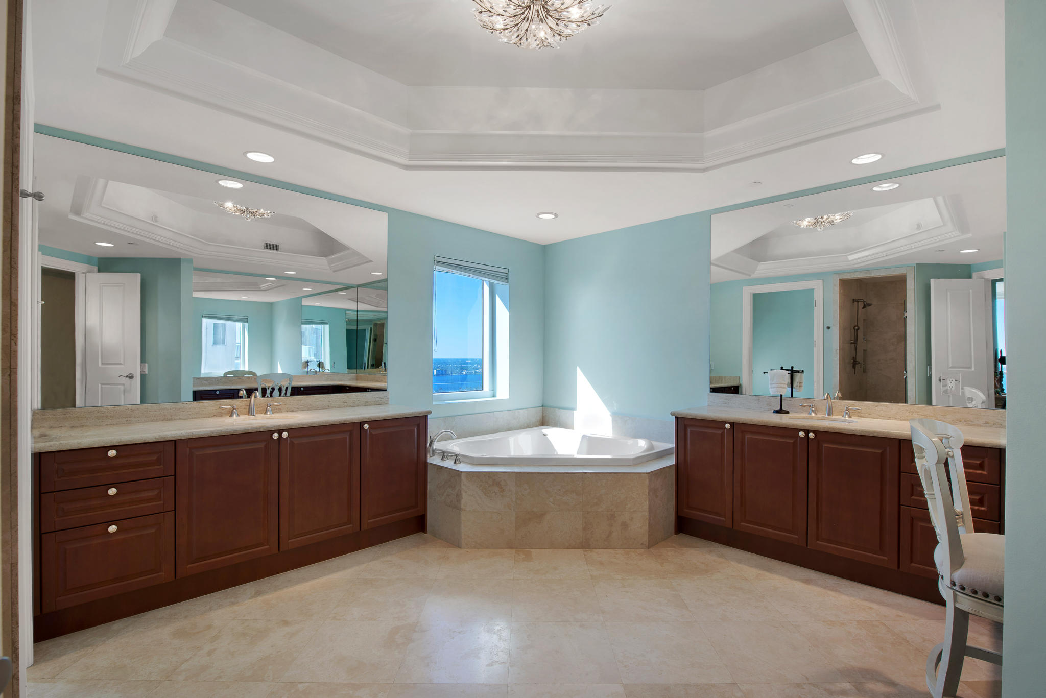 RITZ CARLTON RESIDENCE - Residential