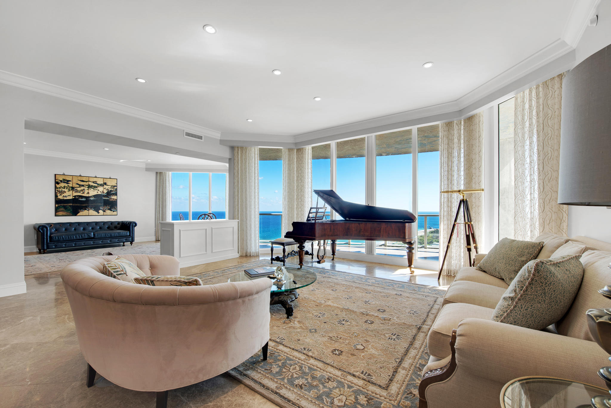 RITZ CARLTON RESIDENCE - Residential