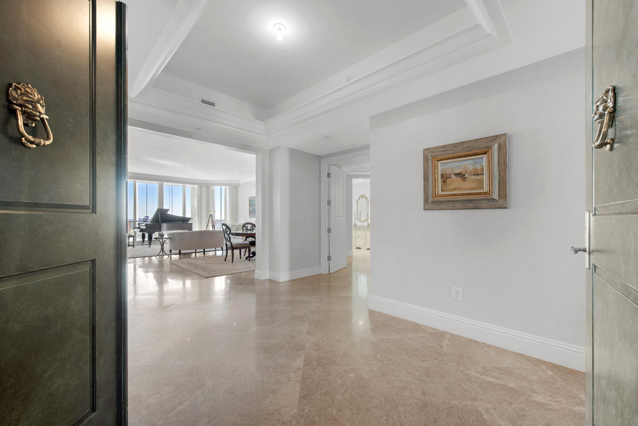 RITZ CARLTON RESIDENCE - Residential