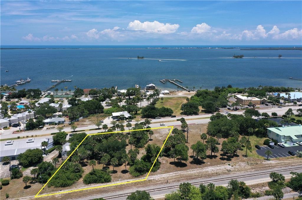 Build your own business in the middle of Sebastian with over 100' of US HWY #1 frontage and just over 1/2 acre. This listing includes one lot. Owner will also sell this lot along with the southern adjacent lot or all four lots. Call for additional information.