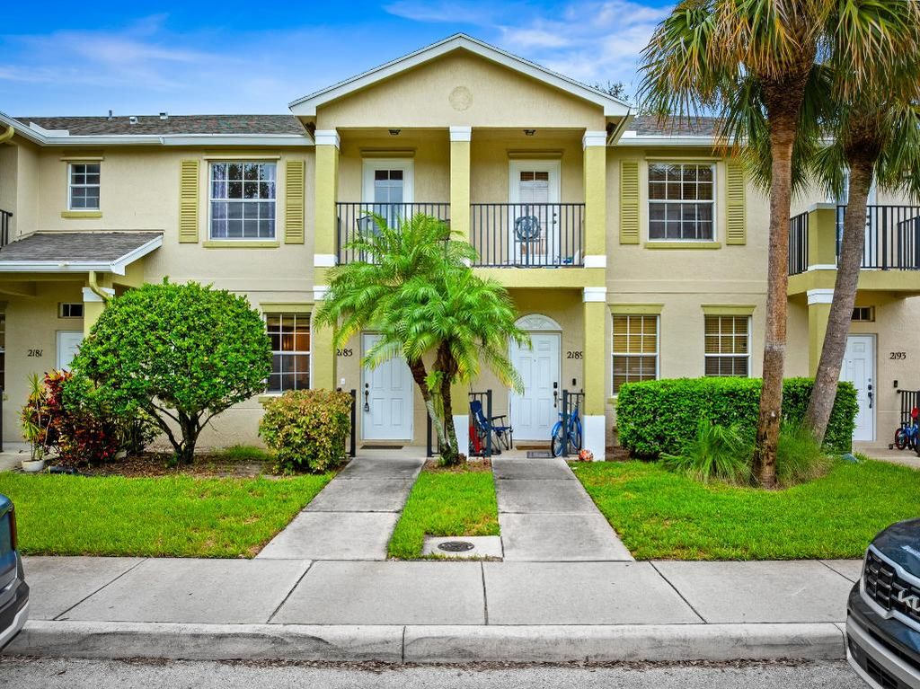 Photo of 2185 SE Grand Drive SE, Port Saint Lucie, FL 34952 (MLS # R11126385)