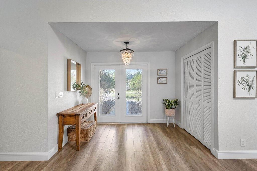 Photo of 2320 SW 23rd Cranbrook Drive, Boynton Beach, FL 33436 (MLS # R10978224)